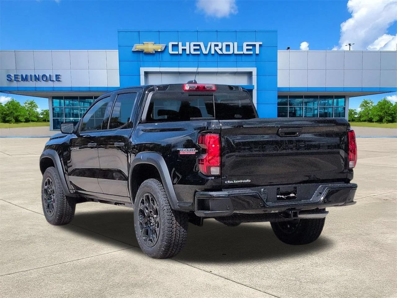 2026 Chevrolet Colorado Trail Boss - Photo 3