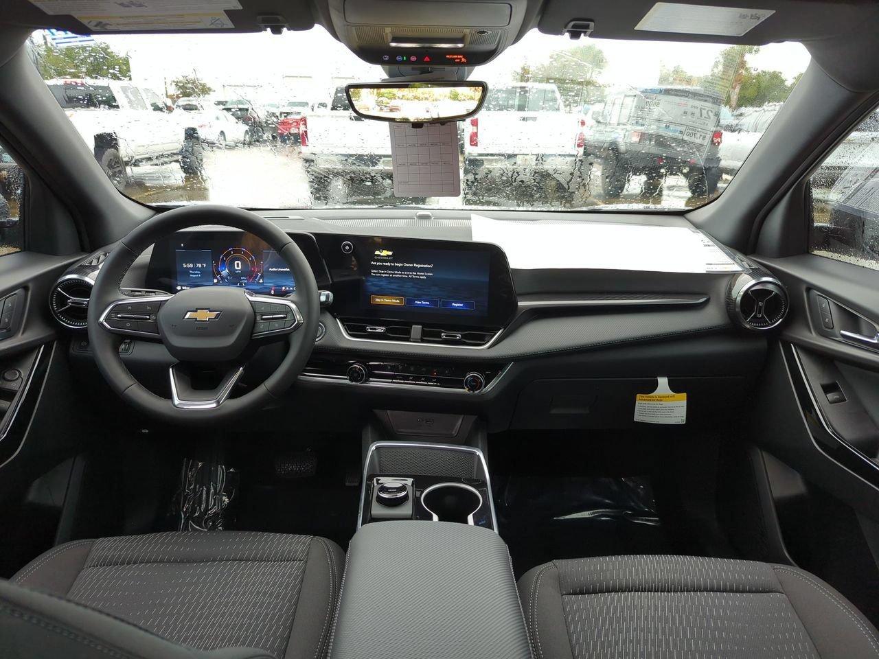 2027 Chevrolet Equinox LT - Photo 20