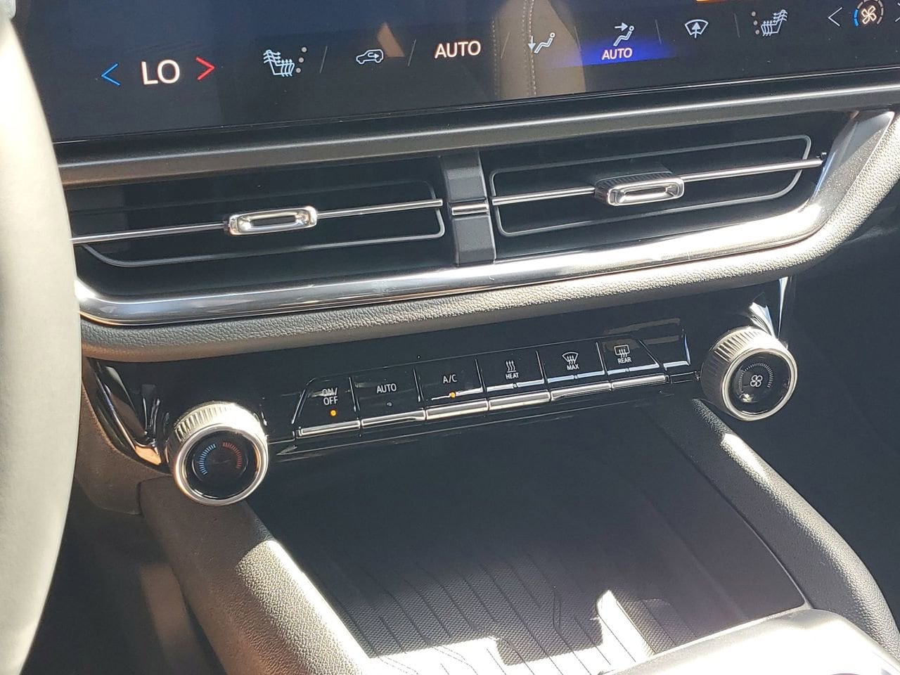 2026 Chevrolet Equinox EV 1LT - Photo 24
