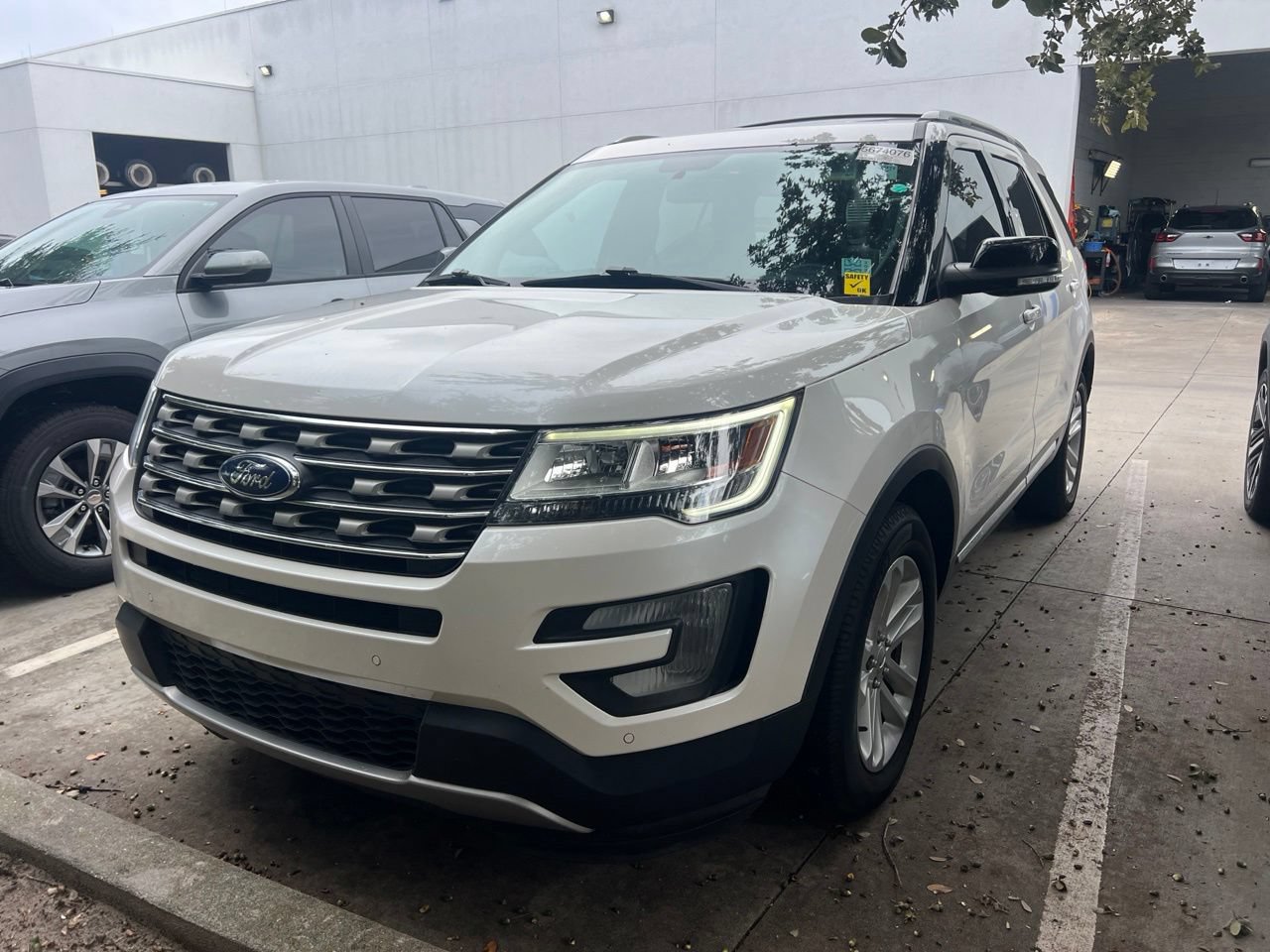 2017 Ford Explorer