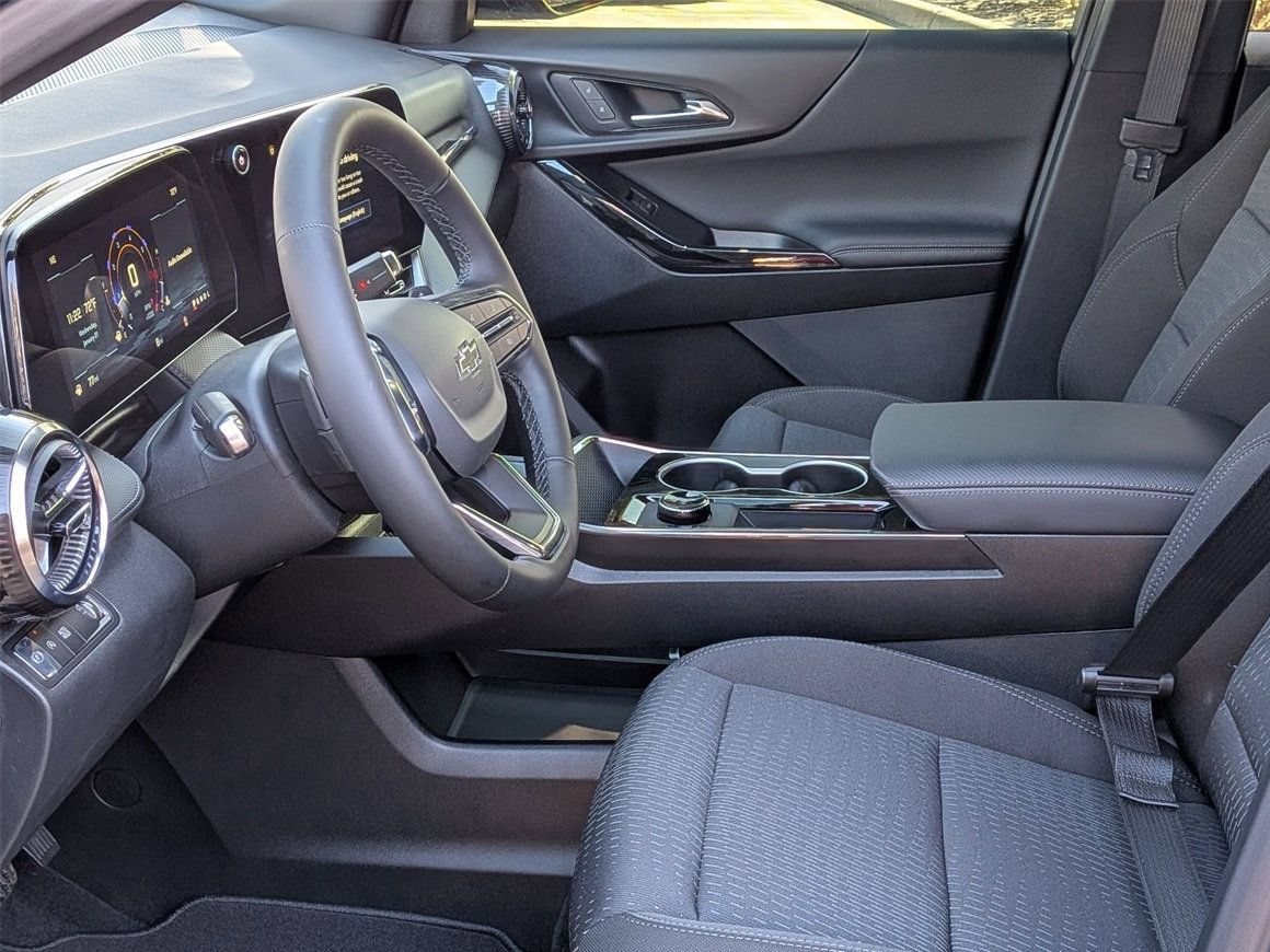 2026 Chevrolet Equinox LT - Photo 18