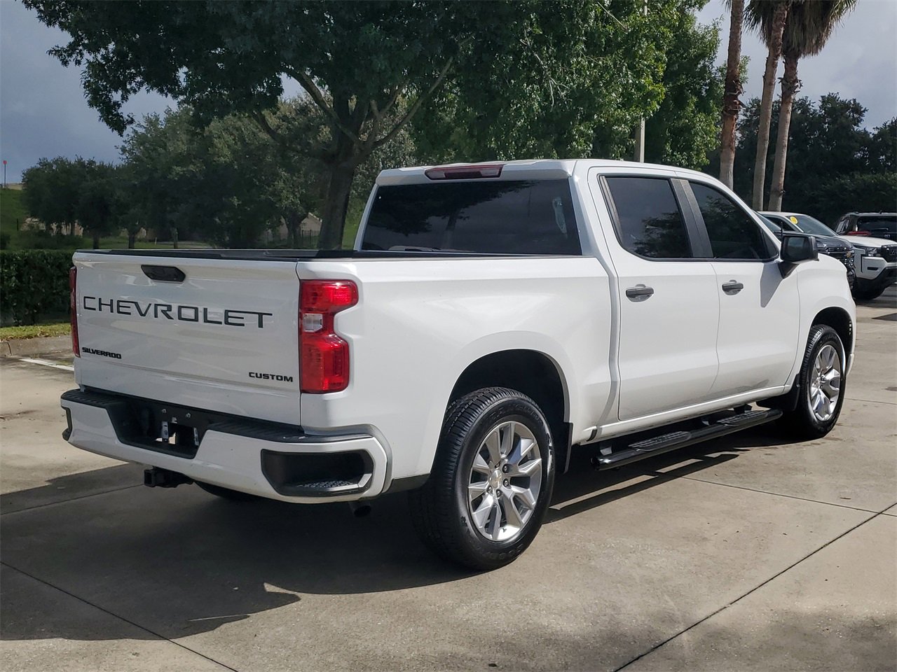 2023 Chevrolet Silverado 1500 Custom photo 4