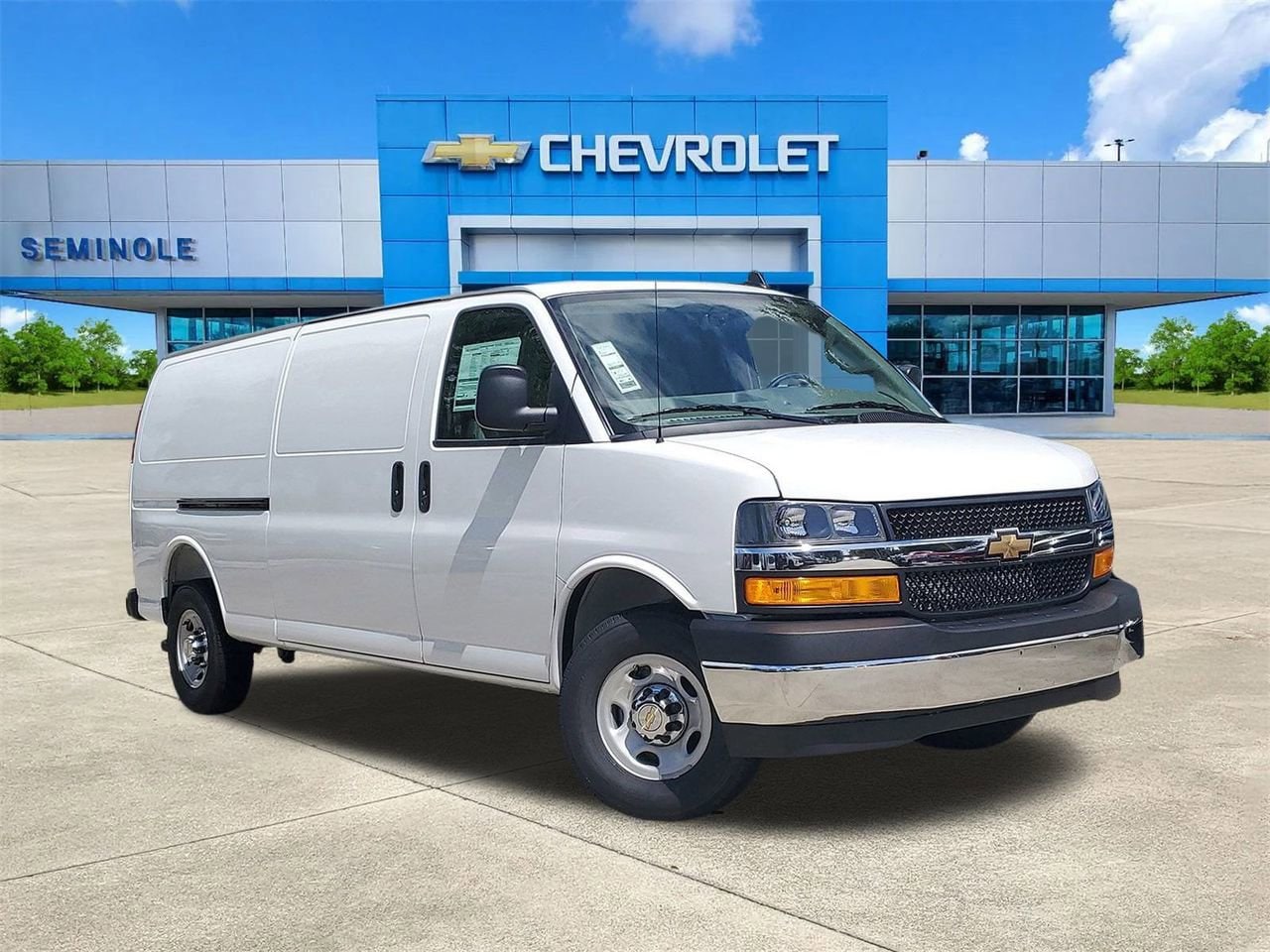 2025 Chevrolet Express 2500 Extended Work Van HD's photo
