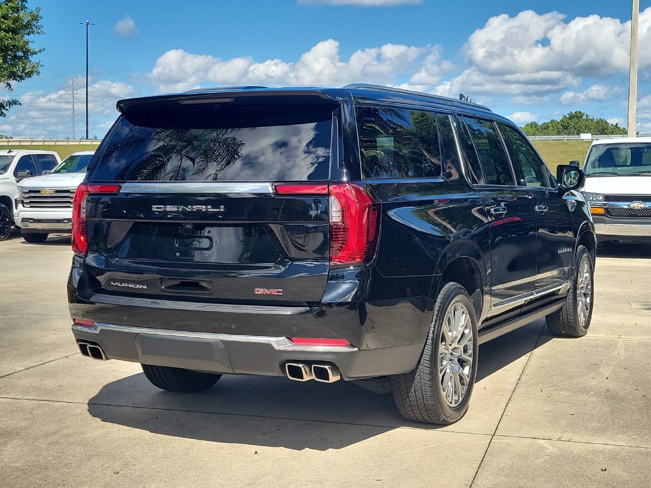 Used 2025 GMC Yukon XL Denali SUV