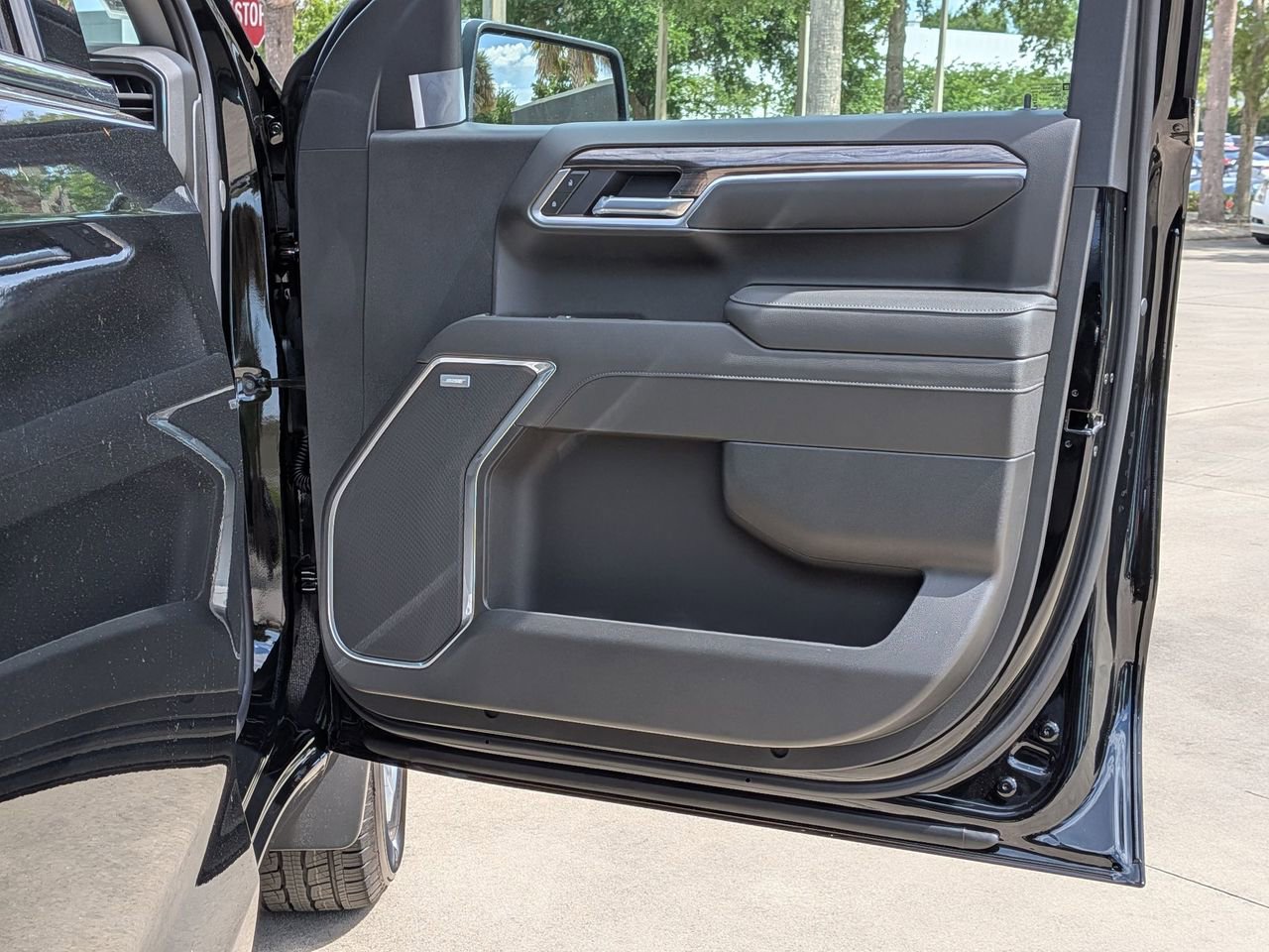 2026 Chevrolet Silverado 1500 LTZ - Photo 20