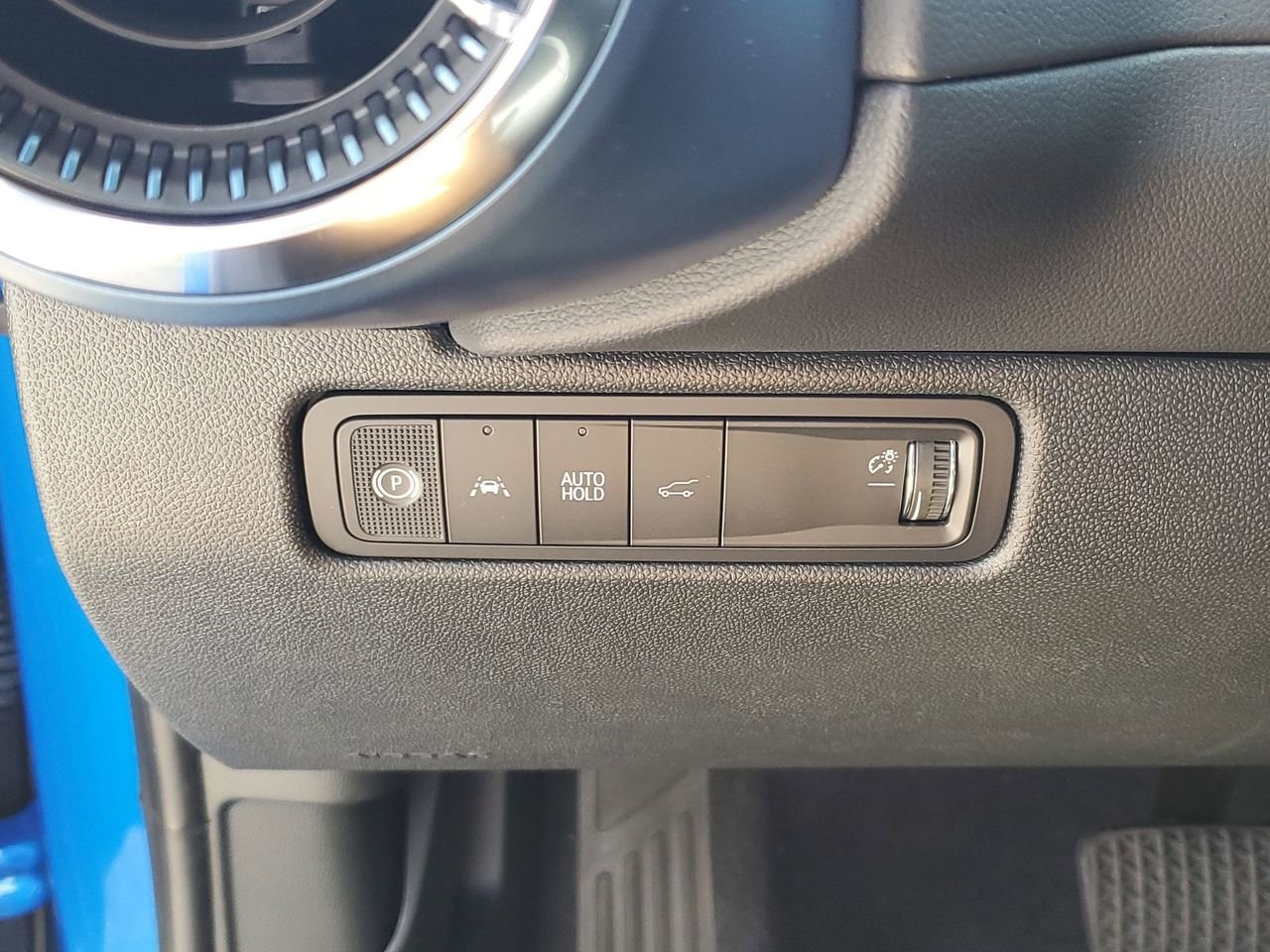 2025 Chevrolet Equinox EV LT - Photo 29