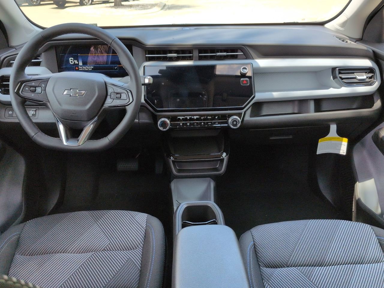 2027 Chevrolet Bolt LT - Photo 20