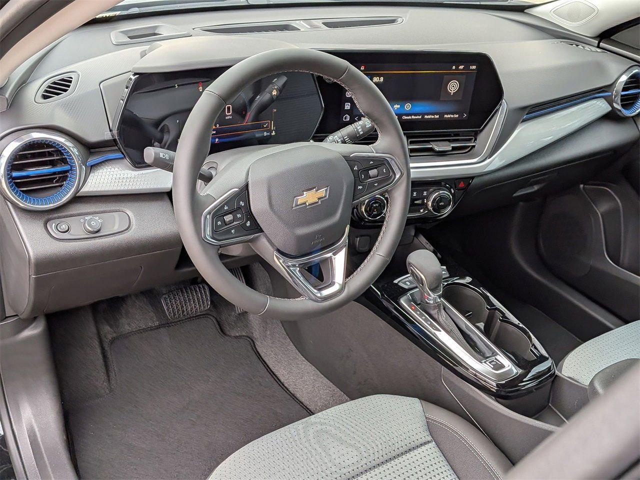 2026 Chevrolet Trax LT - Photo 12