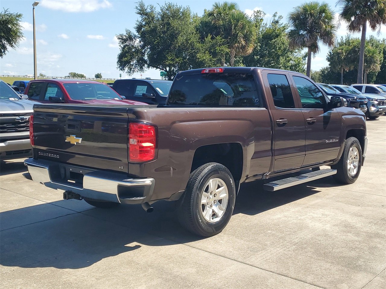 2016 Chevrolet Silverado 1500 LT photo 3