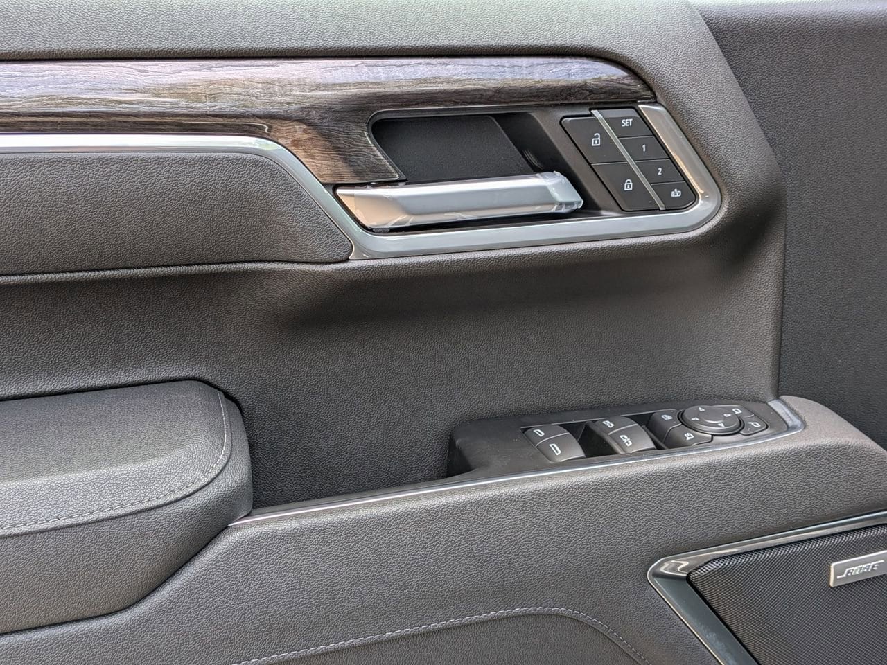 2026 Chevrolet Silverado 1500 LTZ - Photo 9