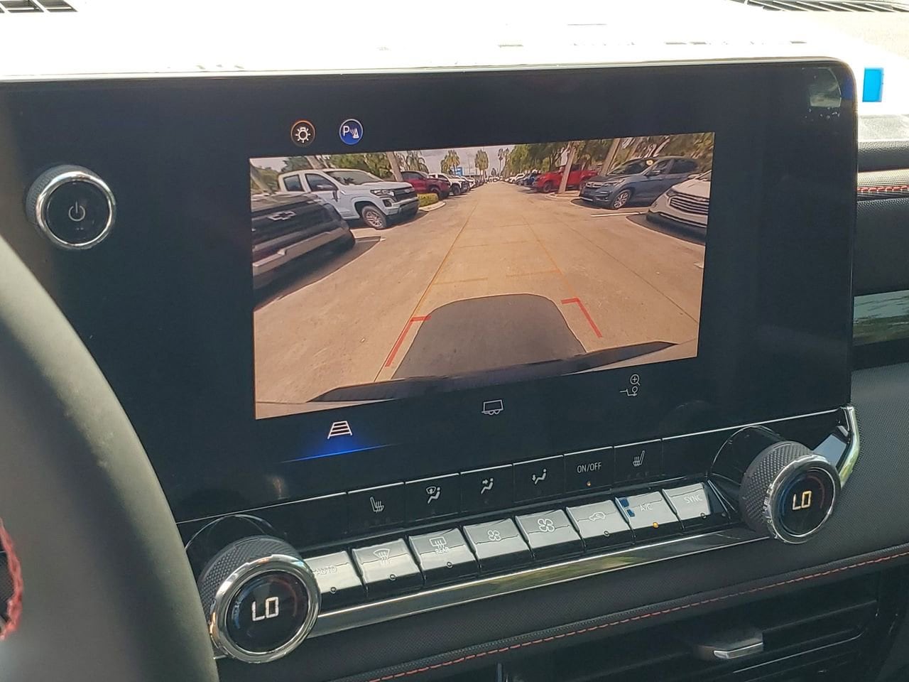 2025 Chevrolet Colorado Z71 - Photo 23