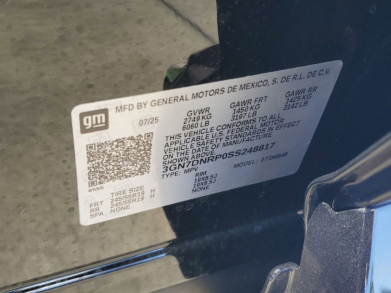 2025 Chevrolet Equinox EV LT - Photo 31