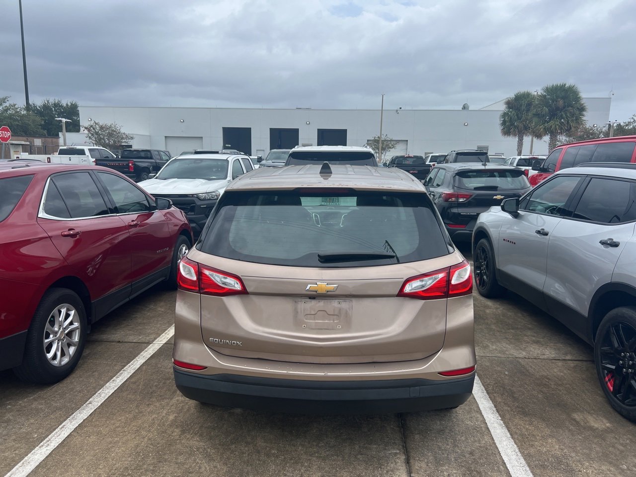 2019 Chevrolet Equinox LS photo 3