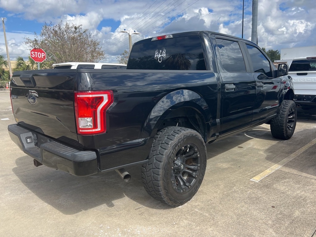 Used 2017 Ford F-150 XL Truck SuperCrew Cab