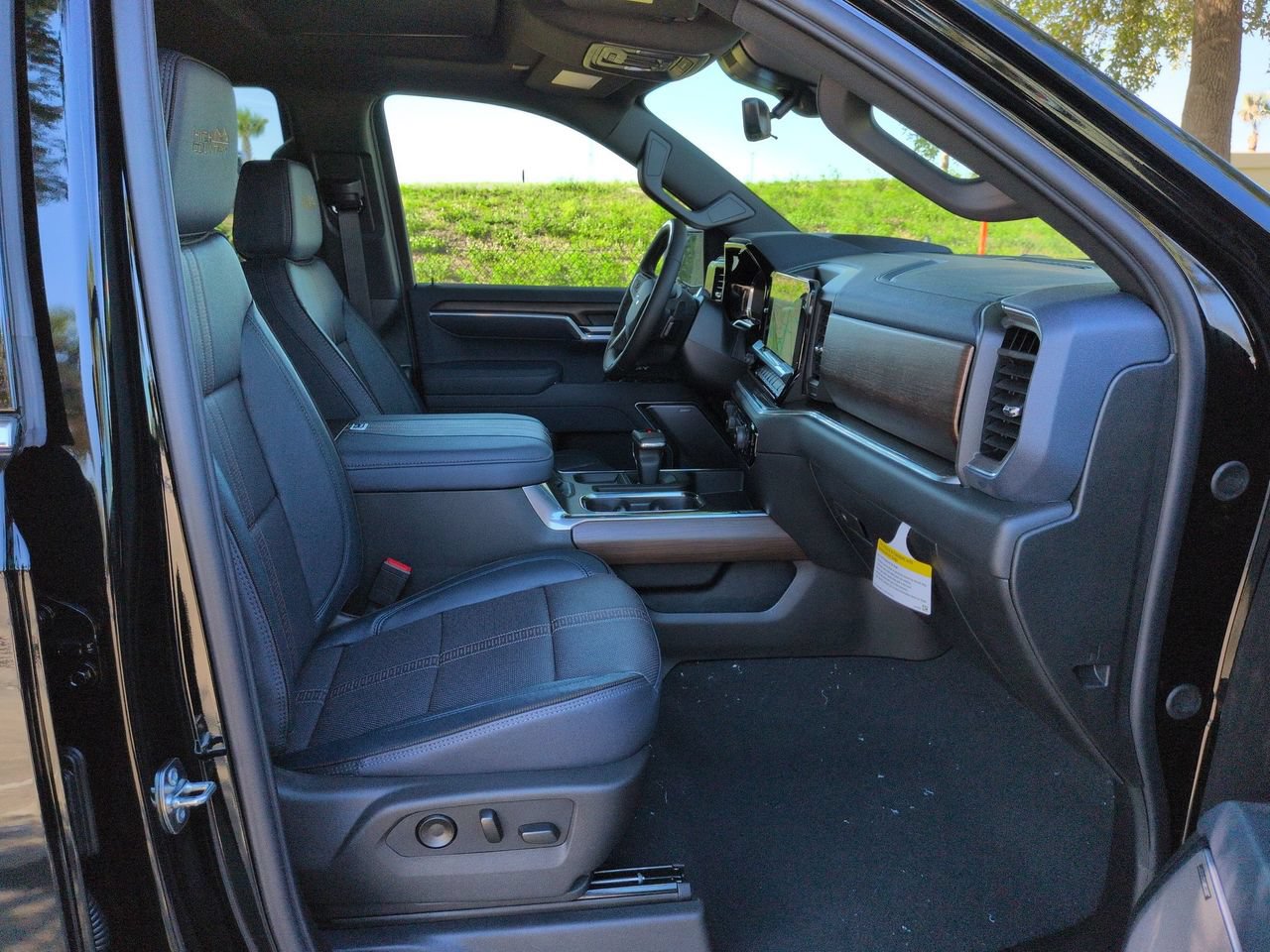 2026 Chevrolet Silverado 1500 High Country - Photo 26