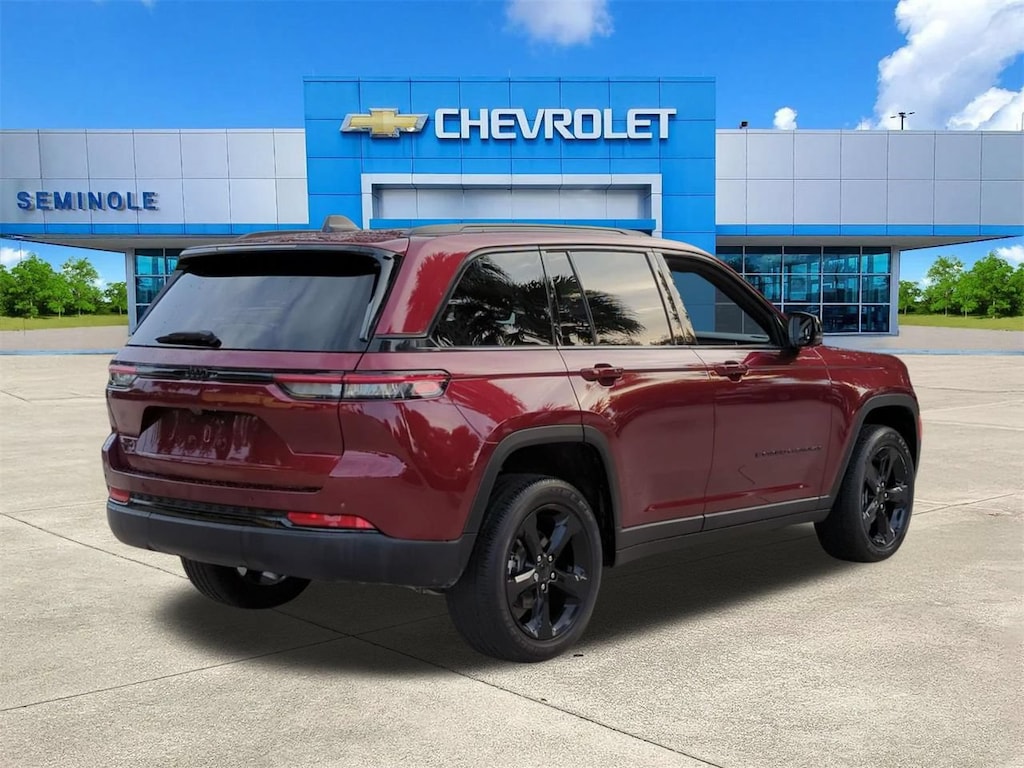 Used 2024 Jeep Grand Cherokee Altitude X 4x4 SUV
