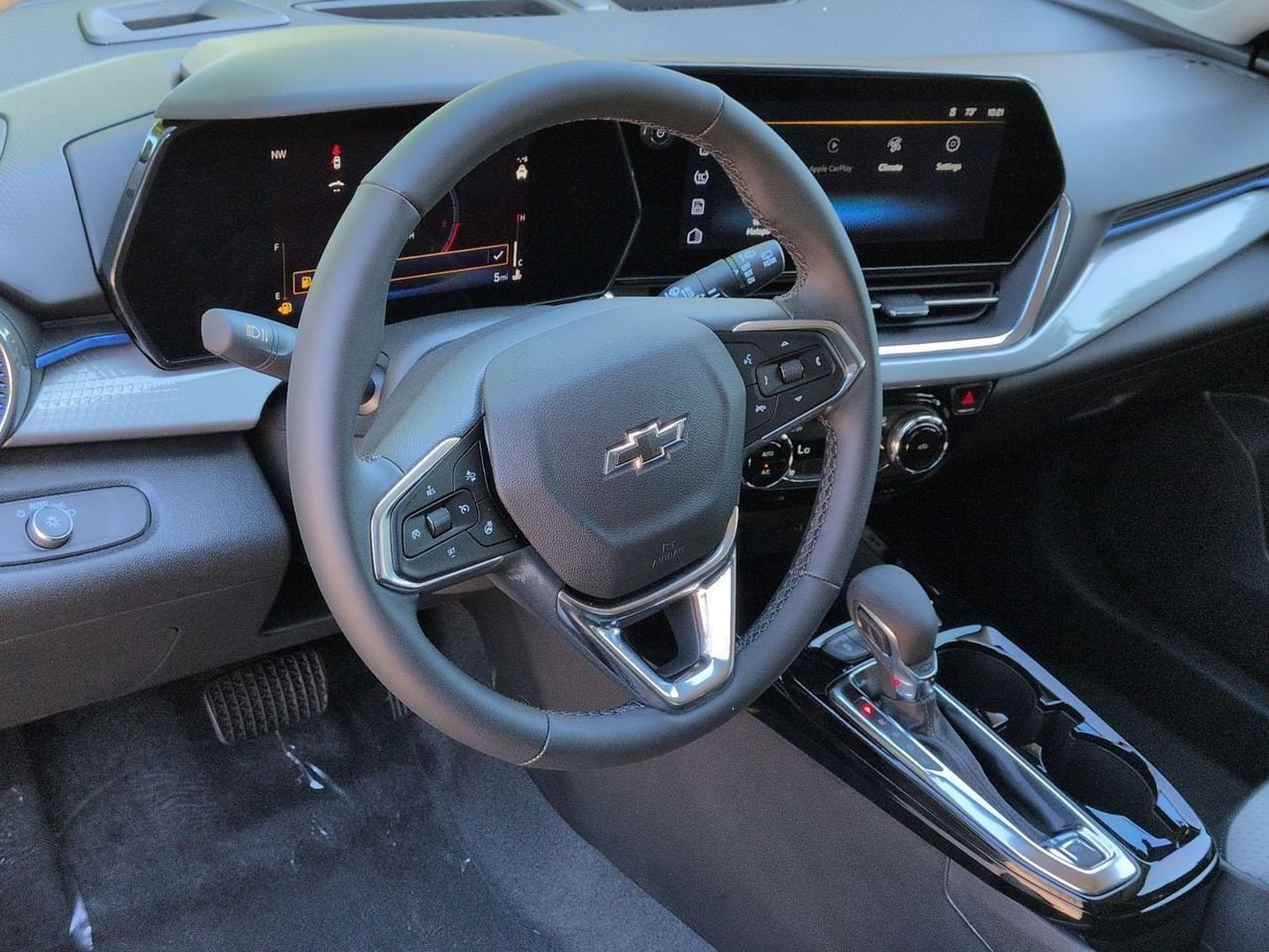 2026 Chevrolet Trax LT - Photo 10