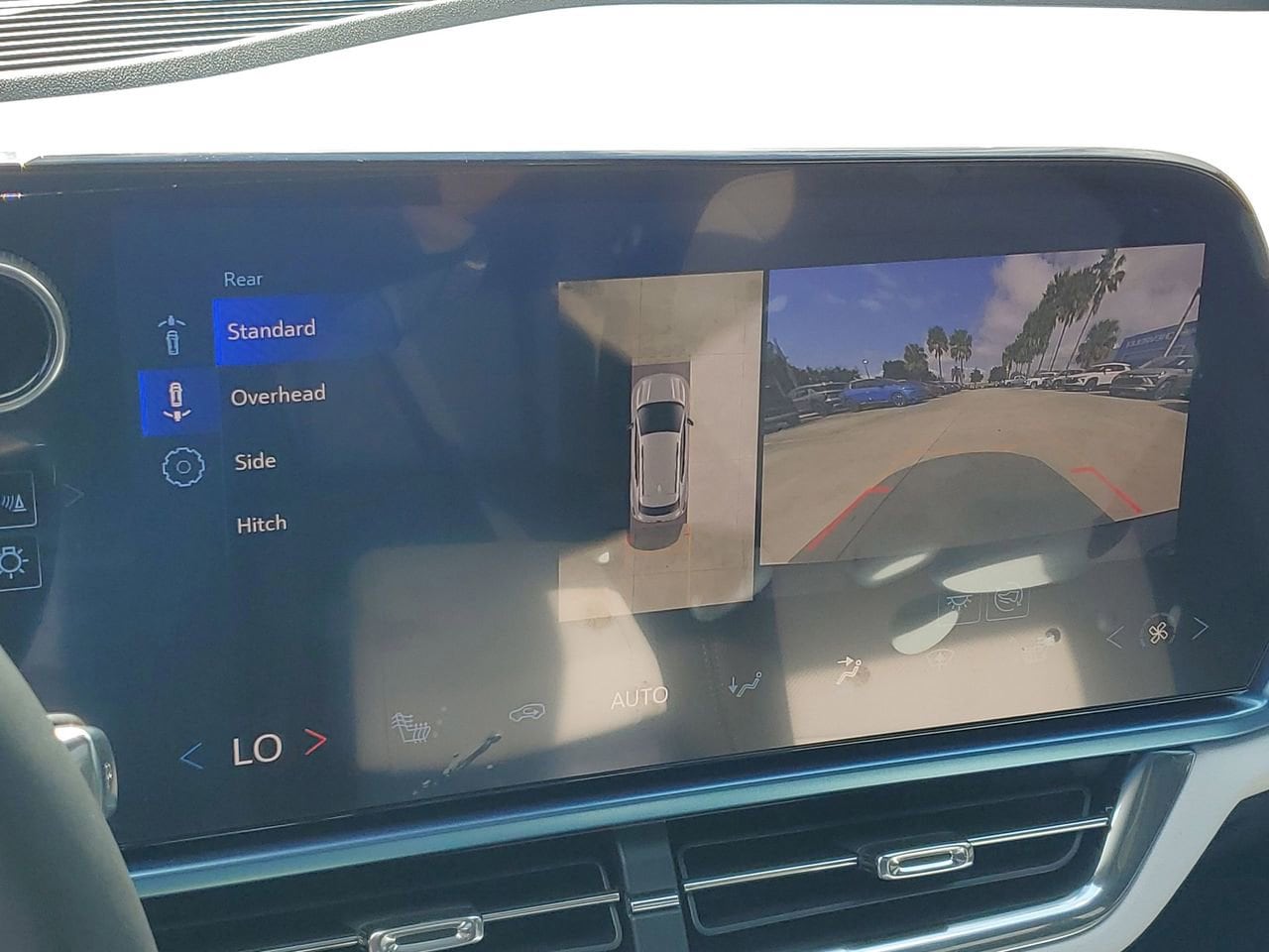 2025 Chevrolet Equinox EV LT - Photo 24