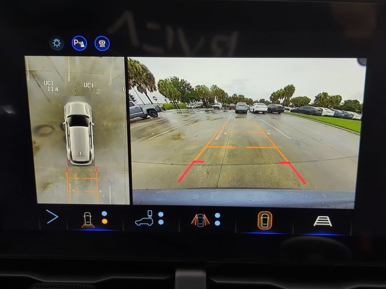 2027 Chevrolet Equinox LT - Photo 16