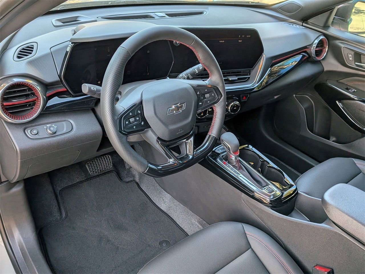 2026 Chevrolet Trax RS - Photo 12