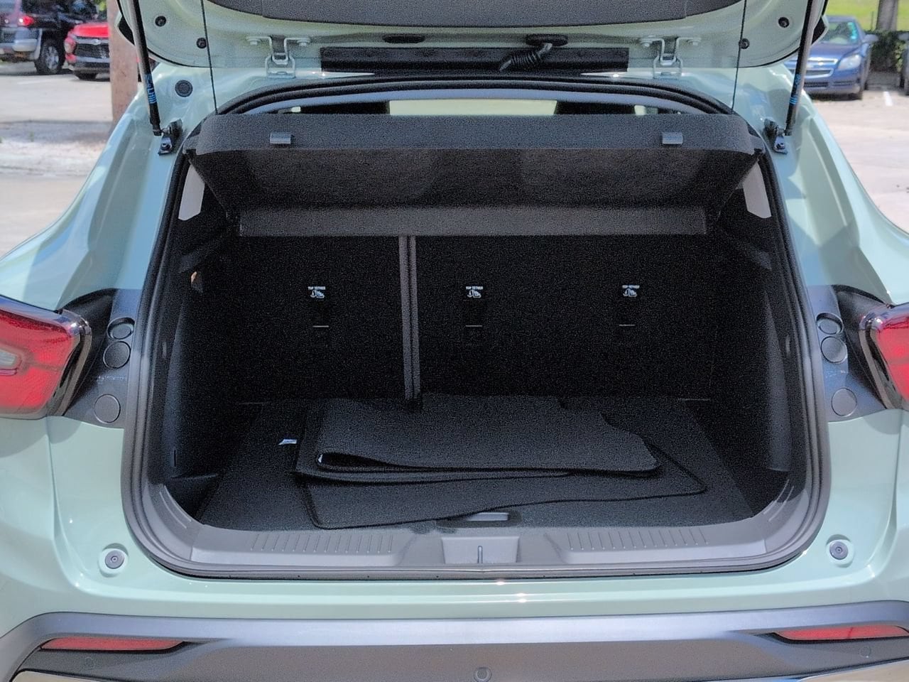 2026 Chevrolet Trax Activ - Photo 8