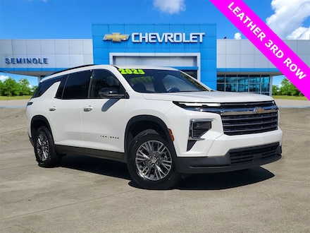 2025 Chevrolet Traverse LT SUV