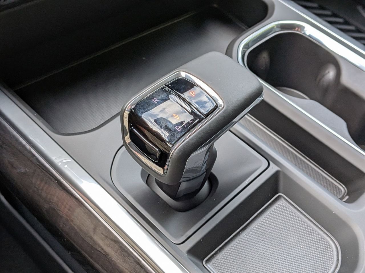 2026 Chevrolet Silverado 1500 LTZ - Photo 15