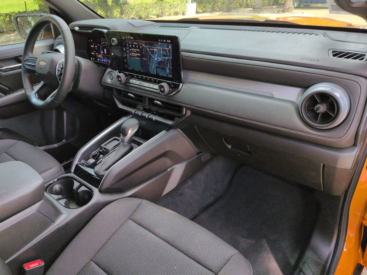 2025 Chevrolet Colorado LT - Photo 26