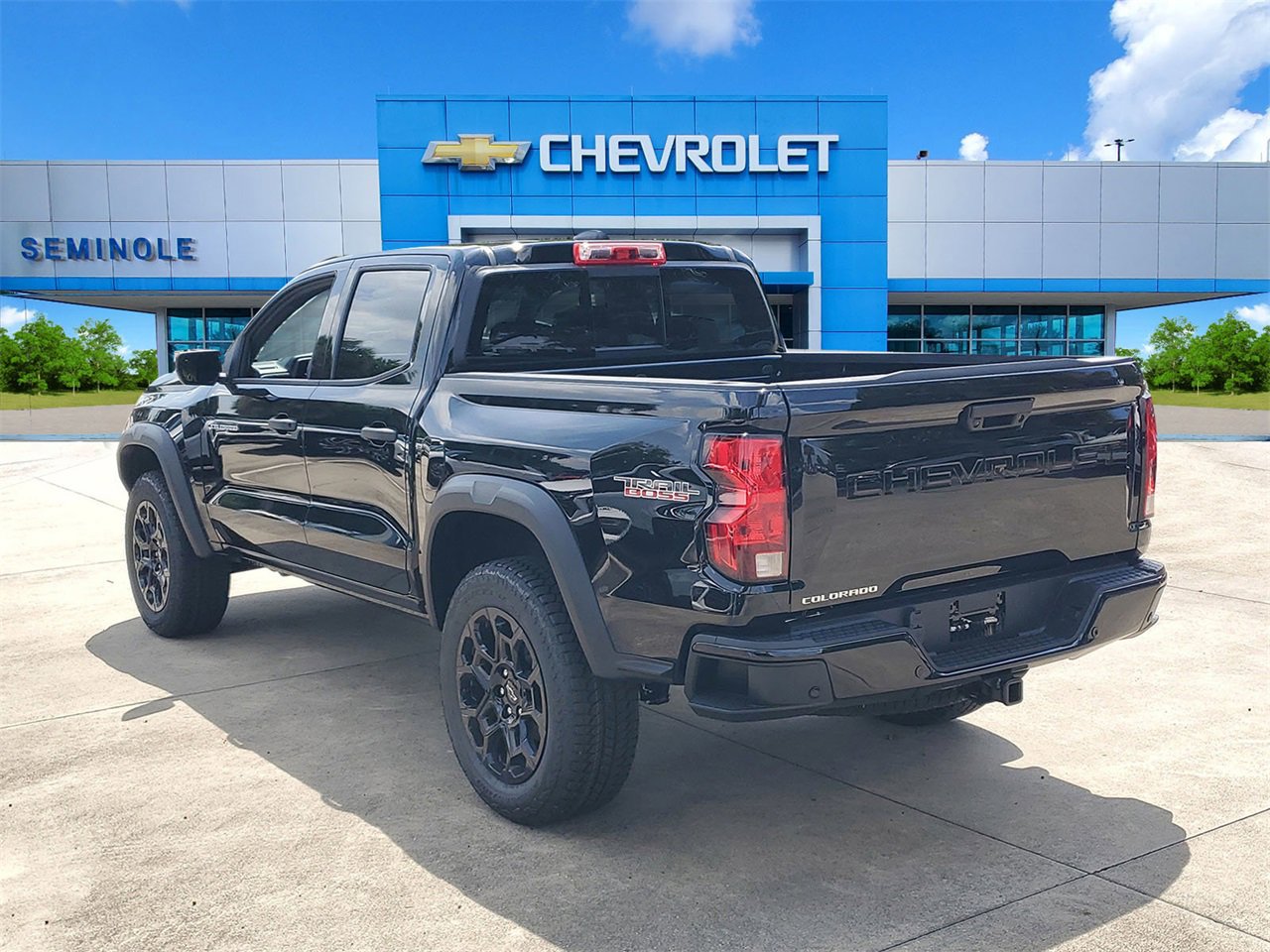 2026 Chevrolet Colorado Trail Boss photo 3