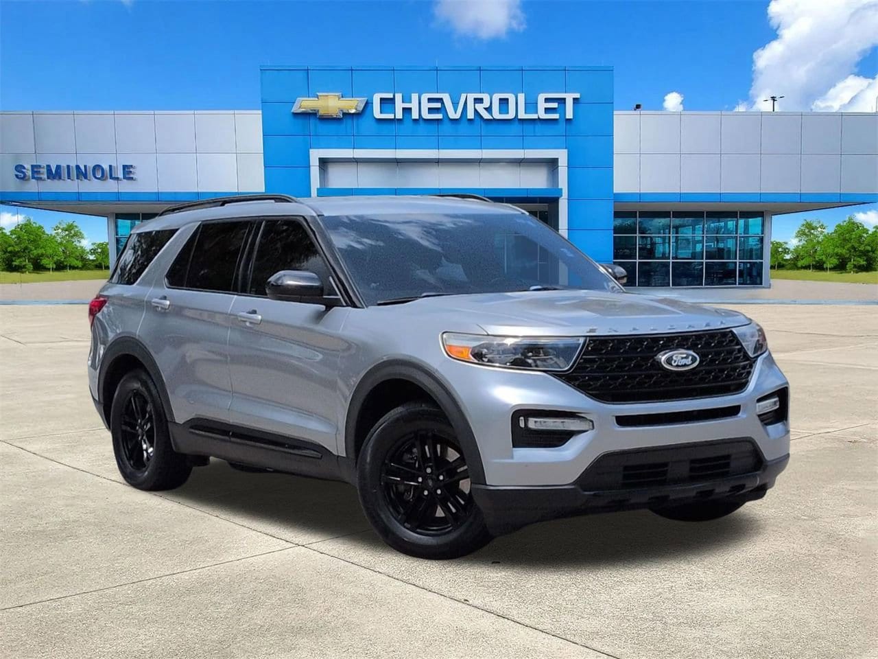2020 Ford Explorer XLT RWD's photo