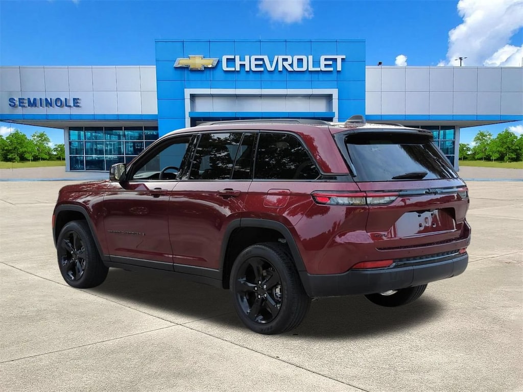 Used 2024 Jeep Grand Cherokee Altitude X 4x4 SUV