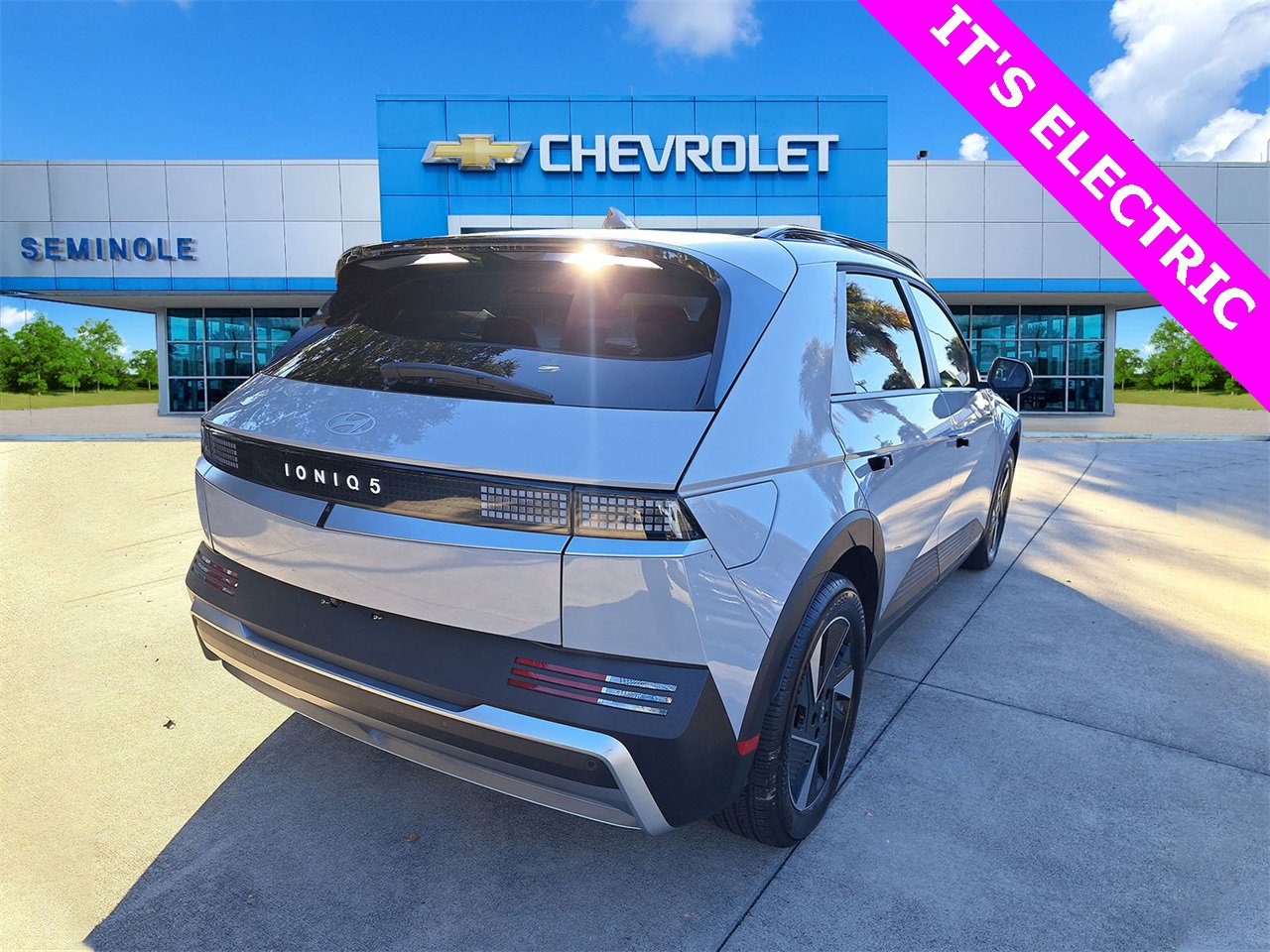 2025 Hyundai Ioniq 5 SEL photo 4
