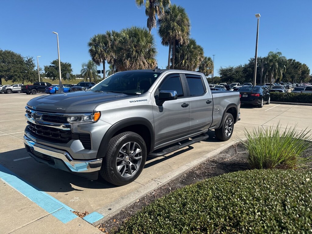 Used 2025 Chevrolet Silverado 1500 LT Truck Crew Cab