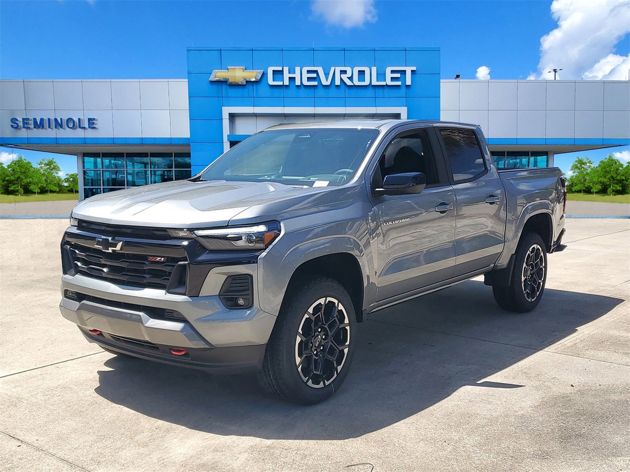 2026 Chevrolet Colorado Z71 photo 2