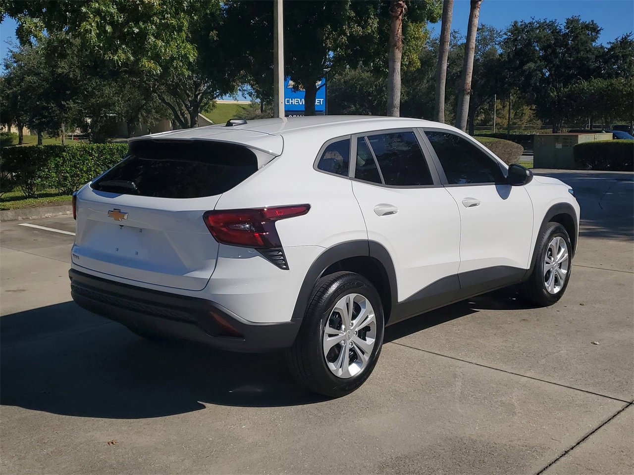 2026 Chevrolet Trax LS photo 2