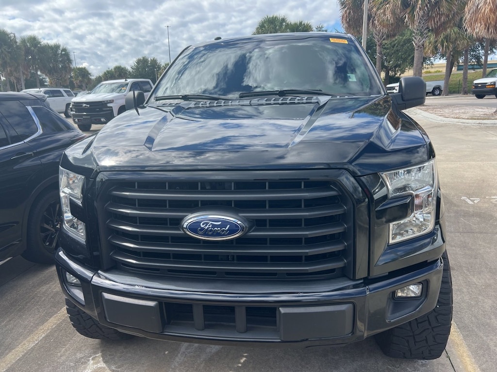 Used 2017 Ford F-150 XL Truck SuperCrew Cab
