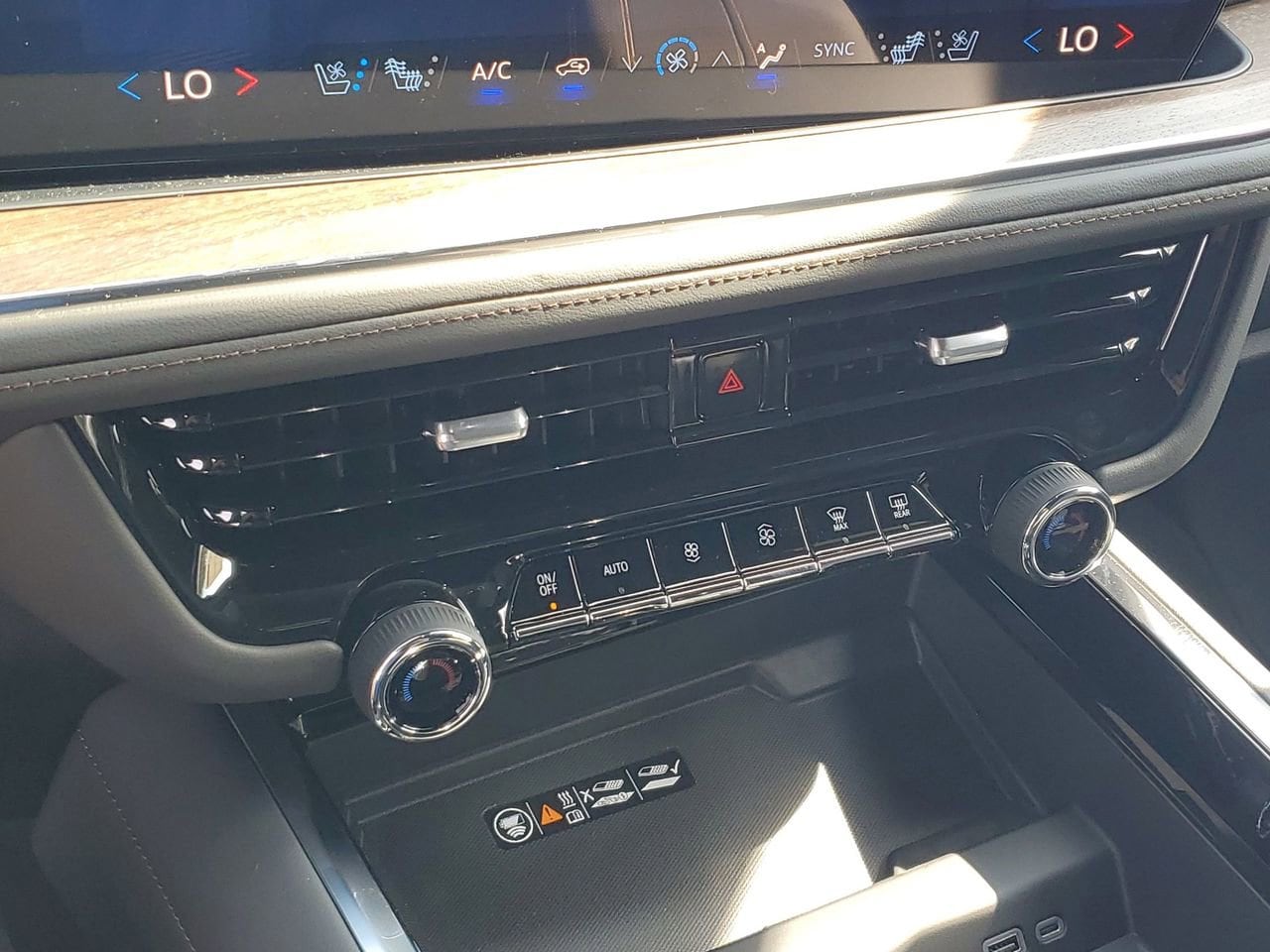2026 Chevrolet Suburban High Country - Photo 26