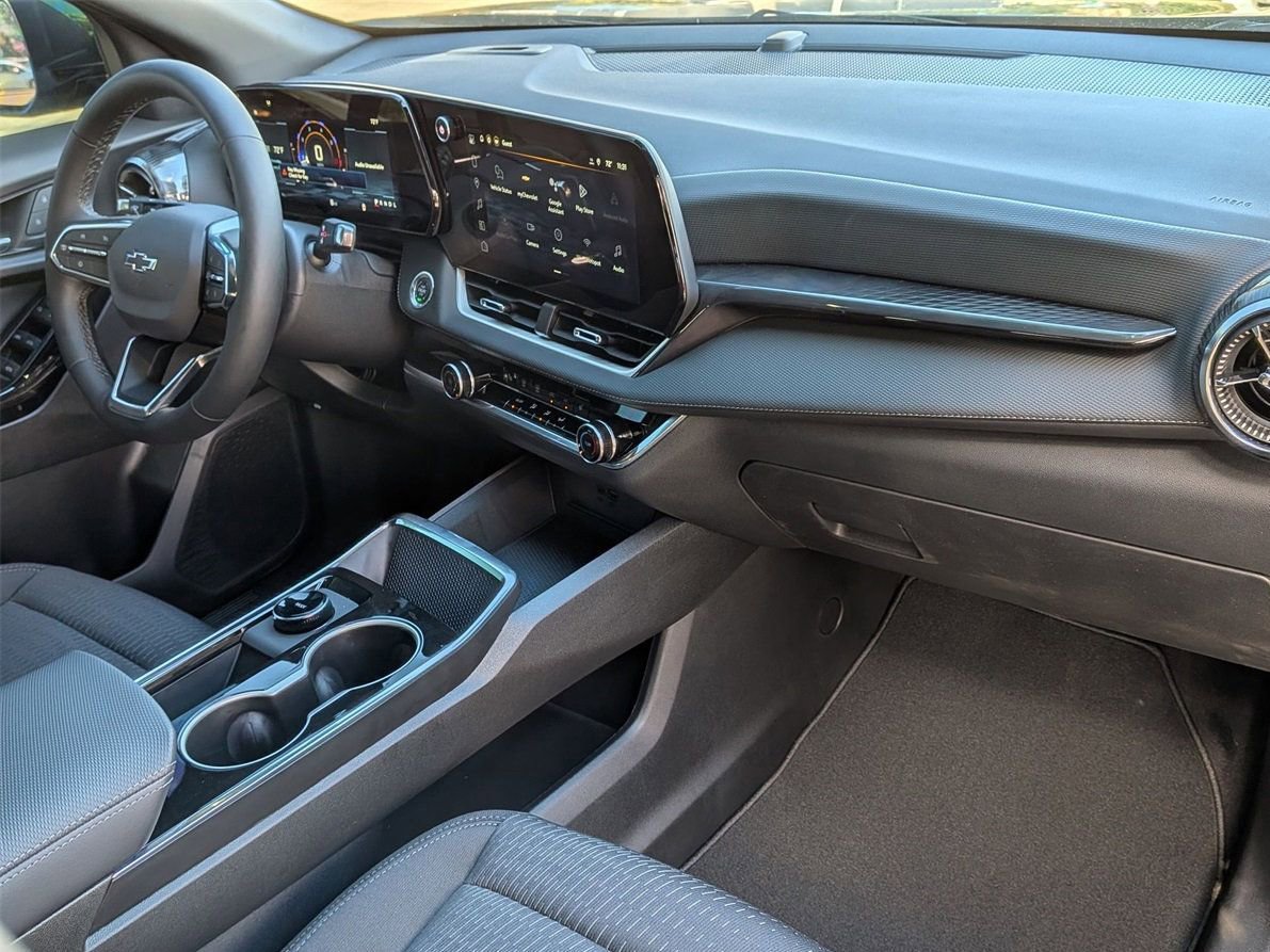 2026 Chevrolet Equinox LT - Photo 24
