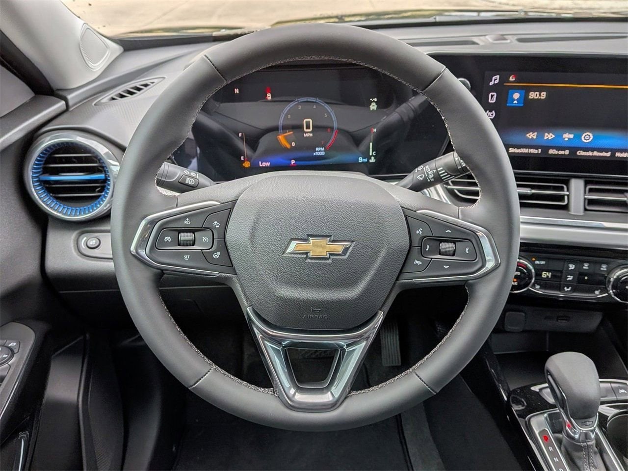 2026 Chevrolet Trax LT - Photo 9