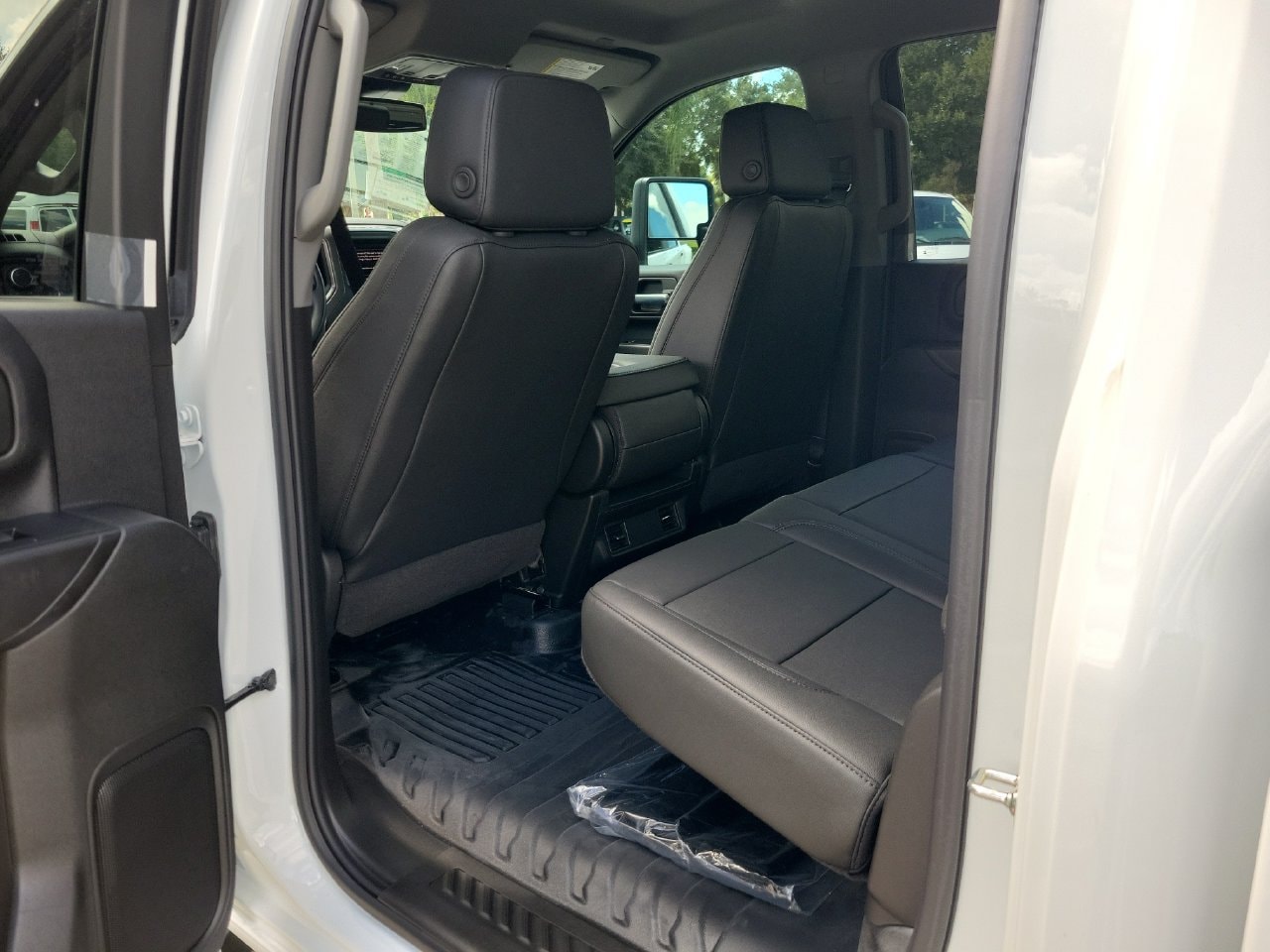 2026 Chevrolet Silverado 3500 HD Work Truck - Photo 9