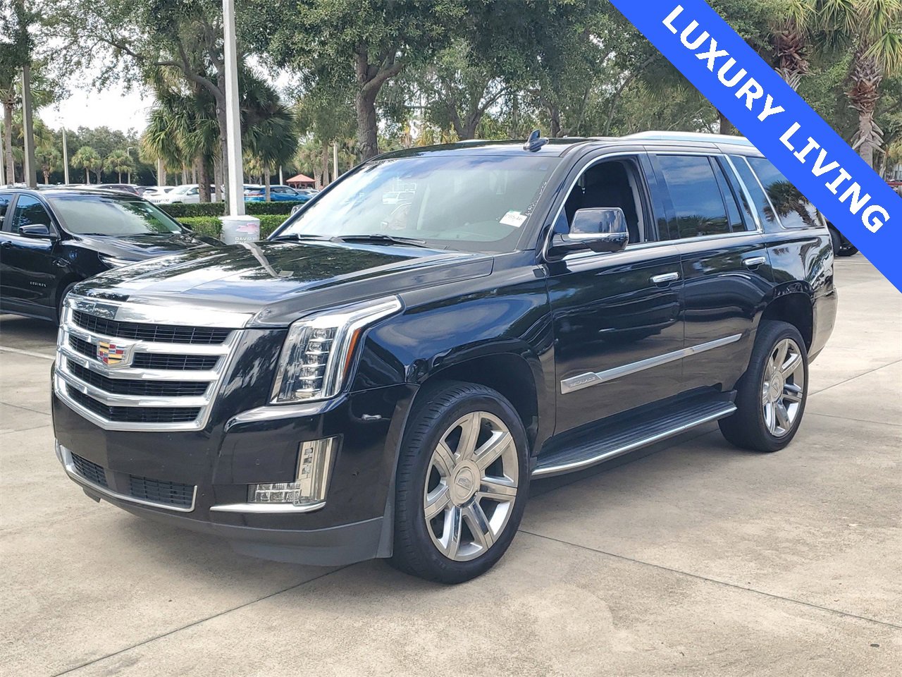 Used 2019 Cadillac Escalade Premium Luxury with VIN 1GYS3CKJ9KR300216 for sale in Sanford, FL