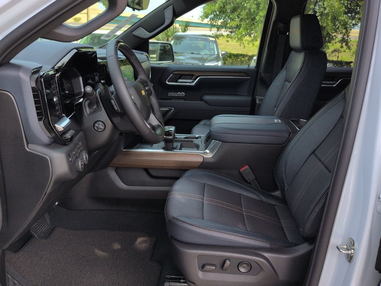 2026 Chevrolet Silverado 1500 High Country - Photo 19