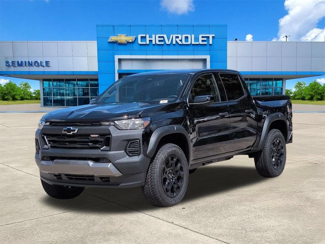 2026 Chevrolet Colorado Trail Boss - Photo 2