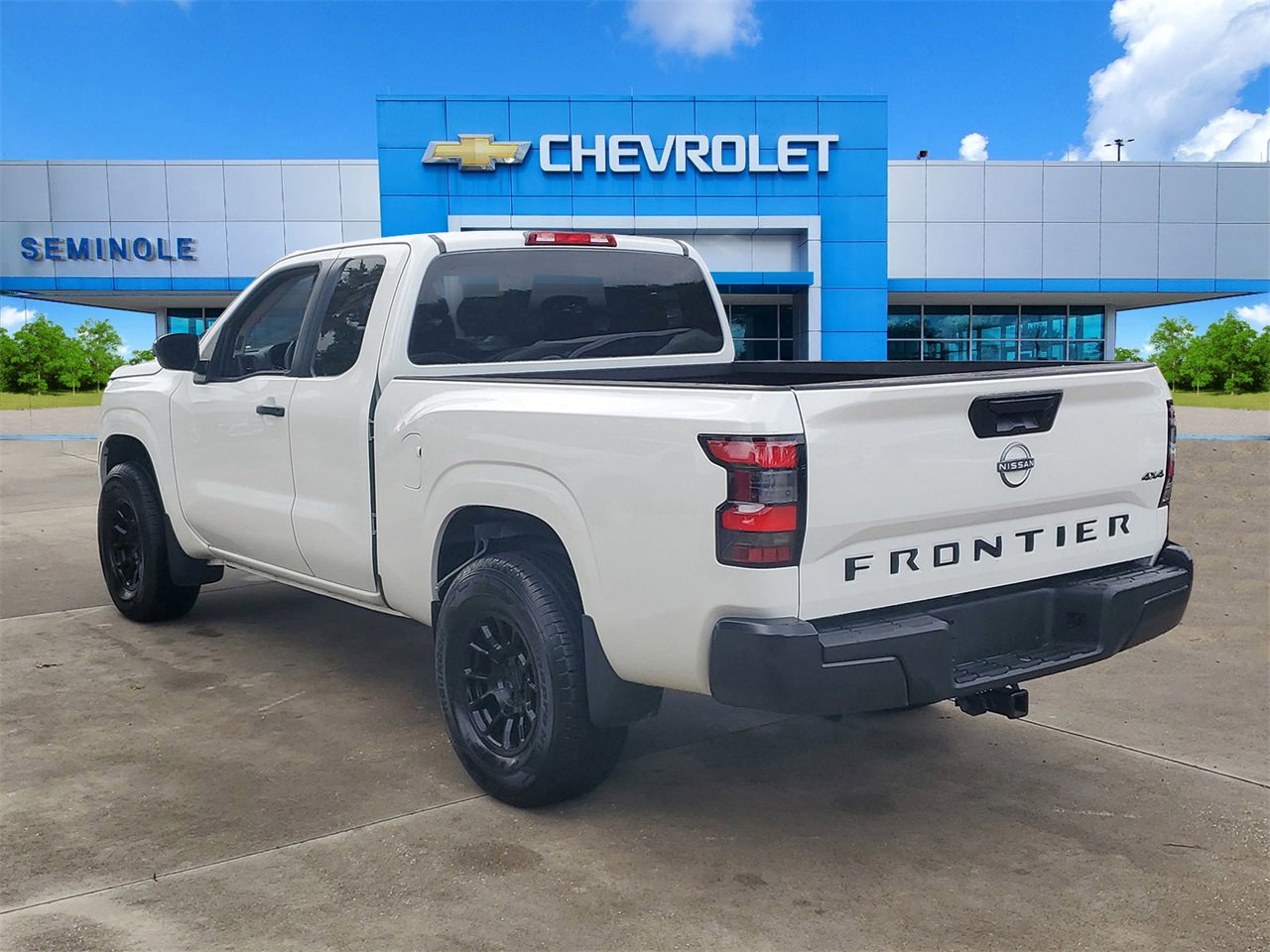 2024 Nissan Frontier S photo 3