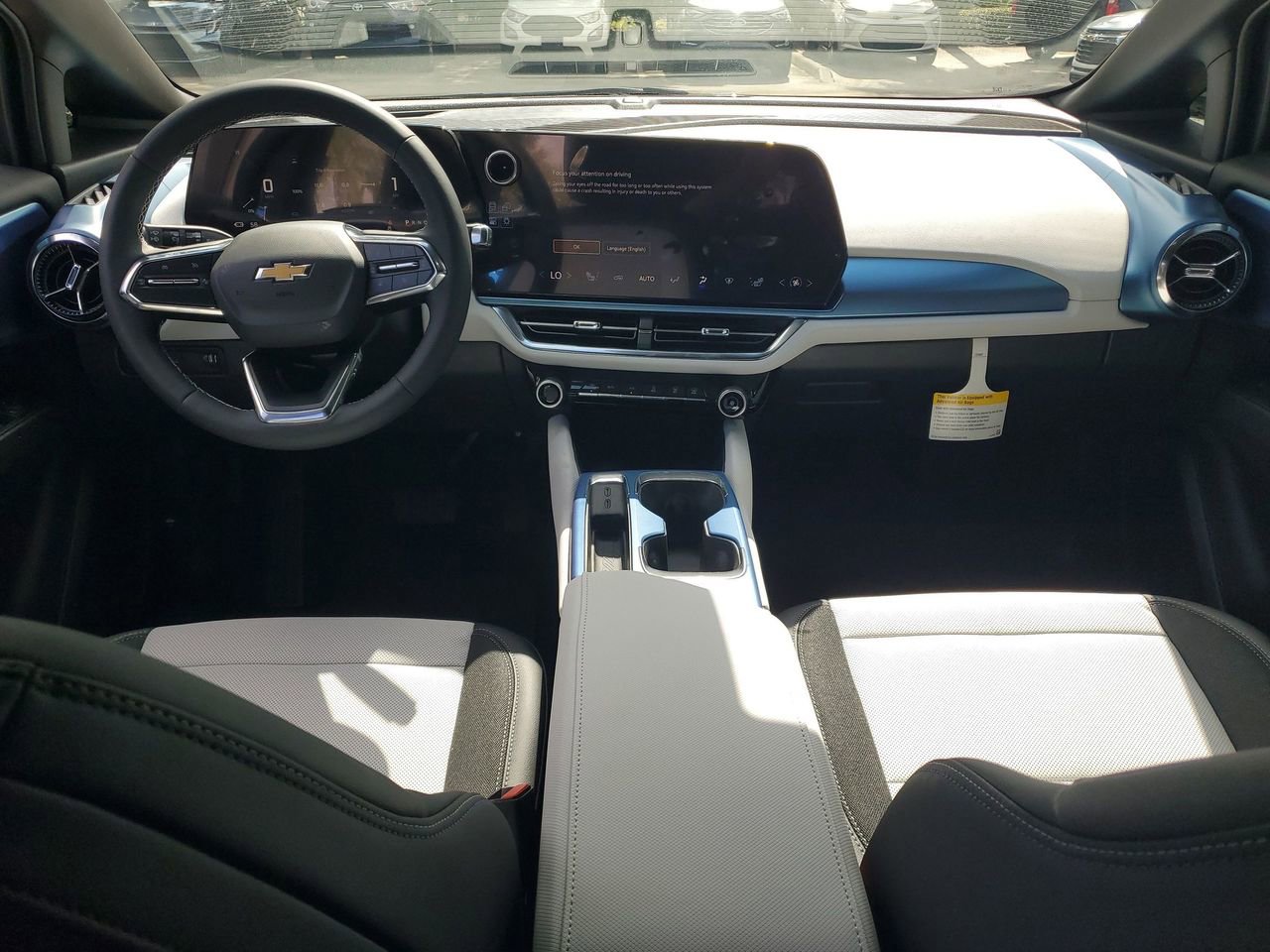 2025 Chevrolet Equinox EV LT - Photo 13