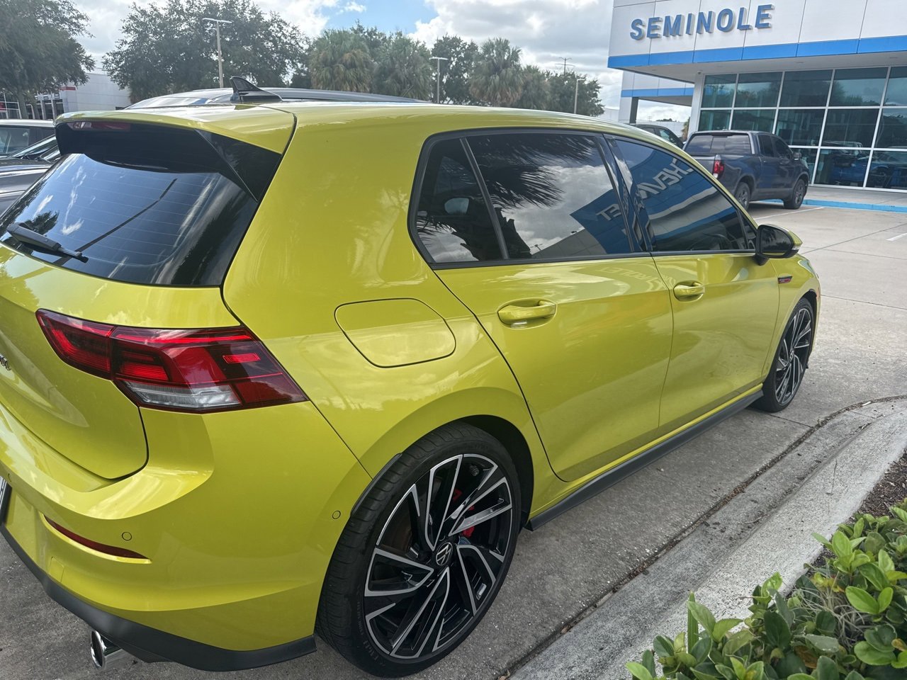 2022 Volkswagen Golf GTI Autobahn photo 3