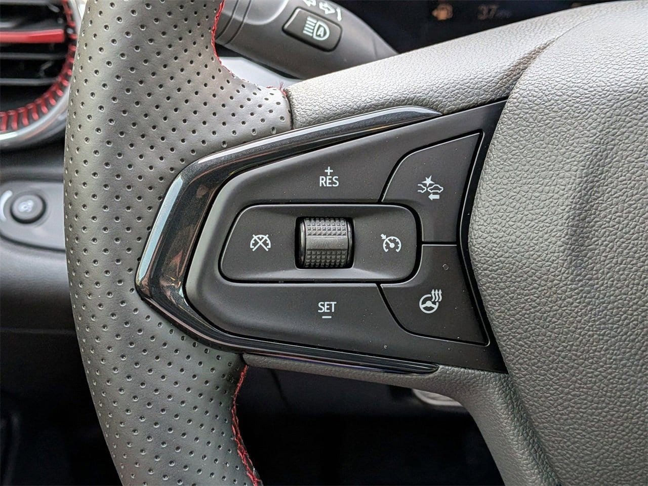 2026 Chevrolet Trax RS - Photo 13