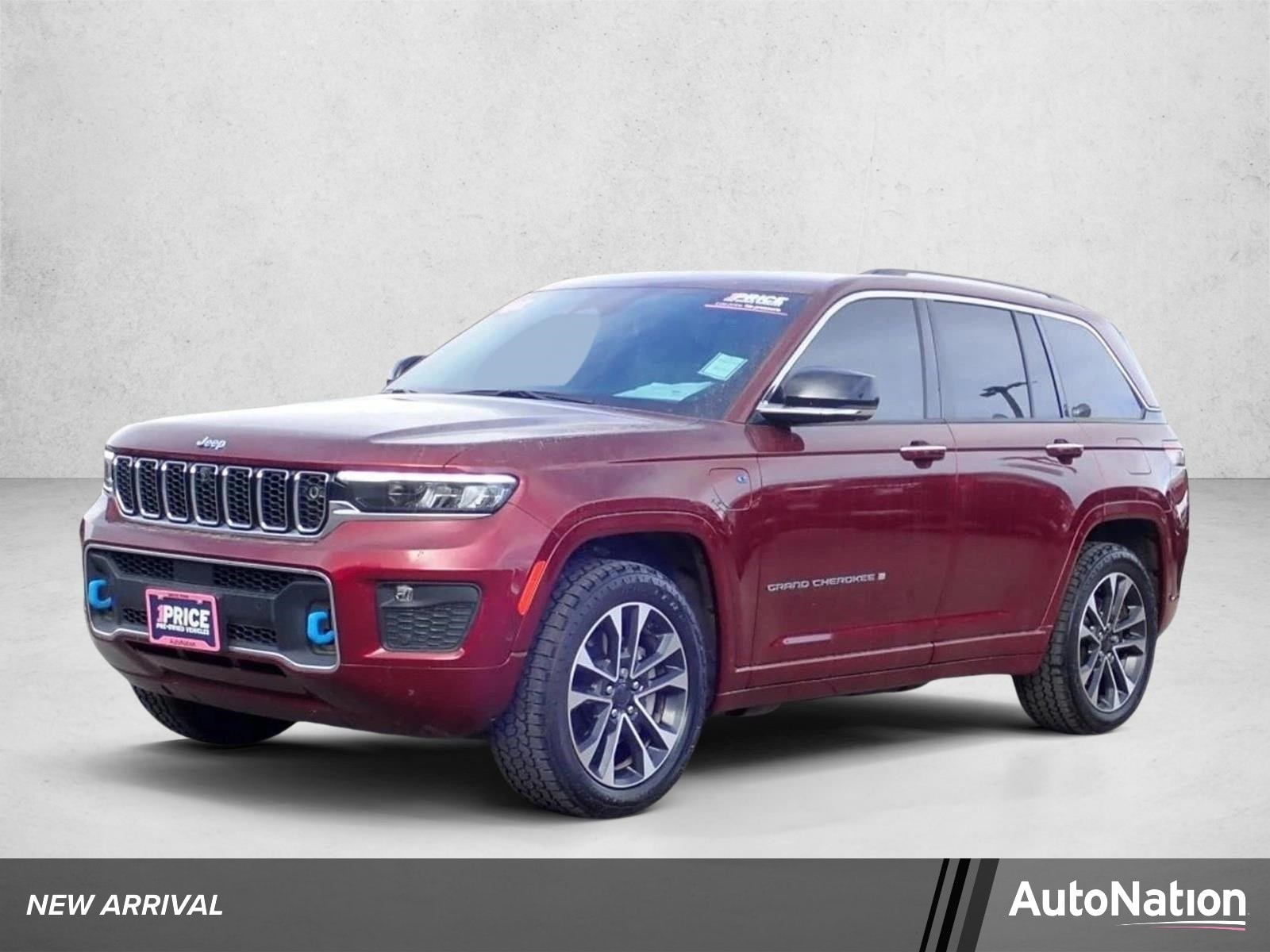 2022 Jeep Grand Cherokee Overland 4xe 4x4's photo