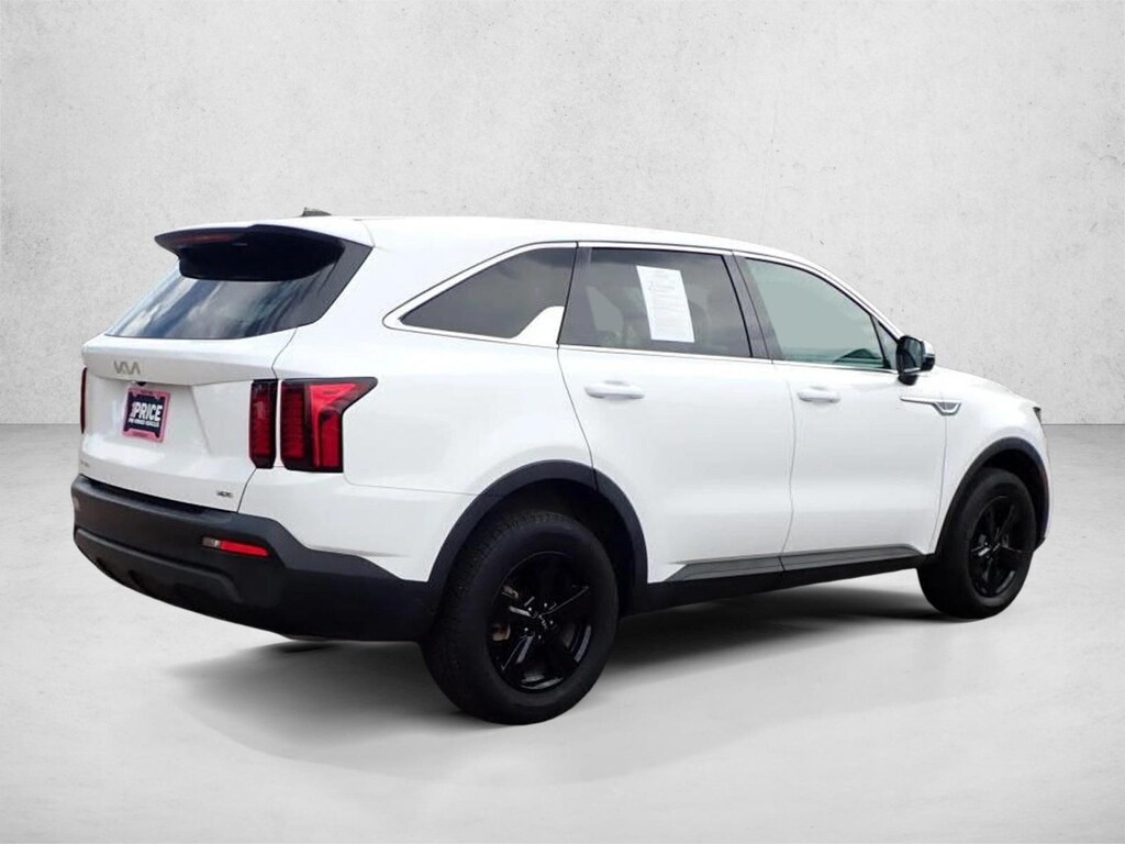 Used 2023 Kia Sorento LX Sport Utility