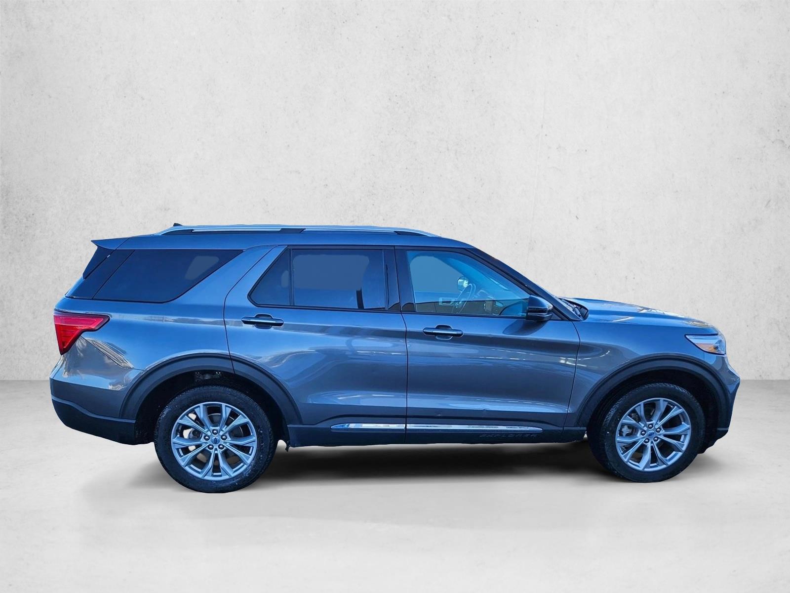 2023 Ford Explorer Limited photo 4